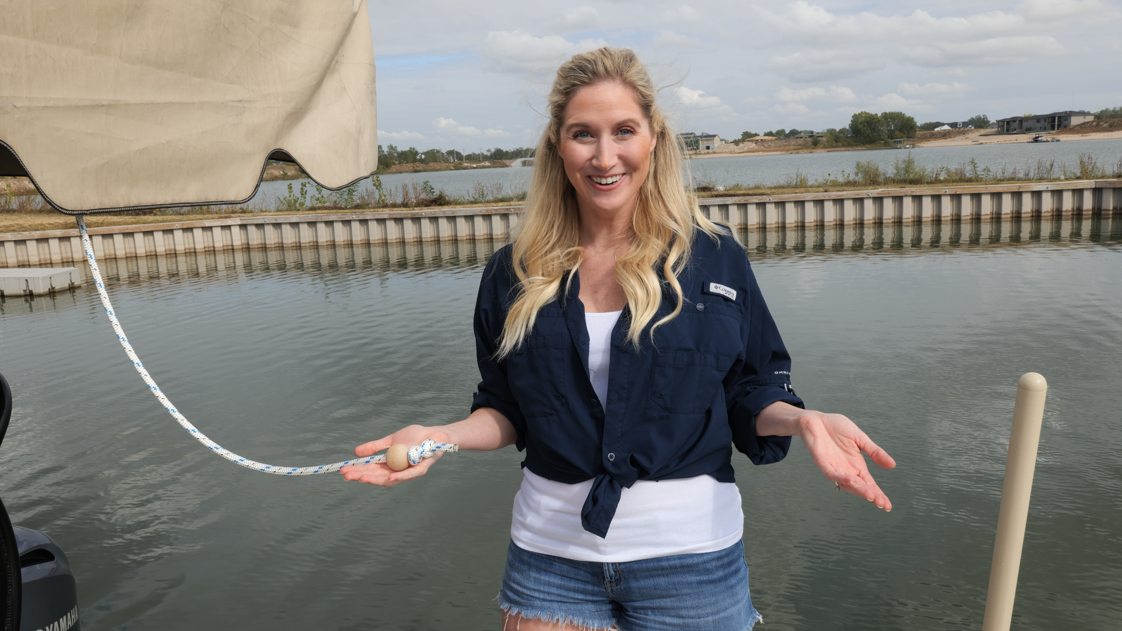 Boat dock safety cable provides stability when boarding or exiting a boat from a boat dock.  