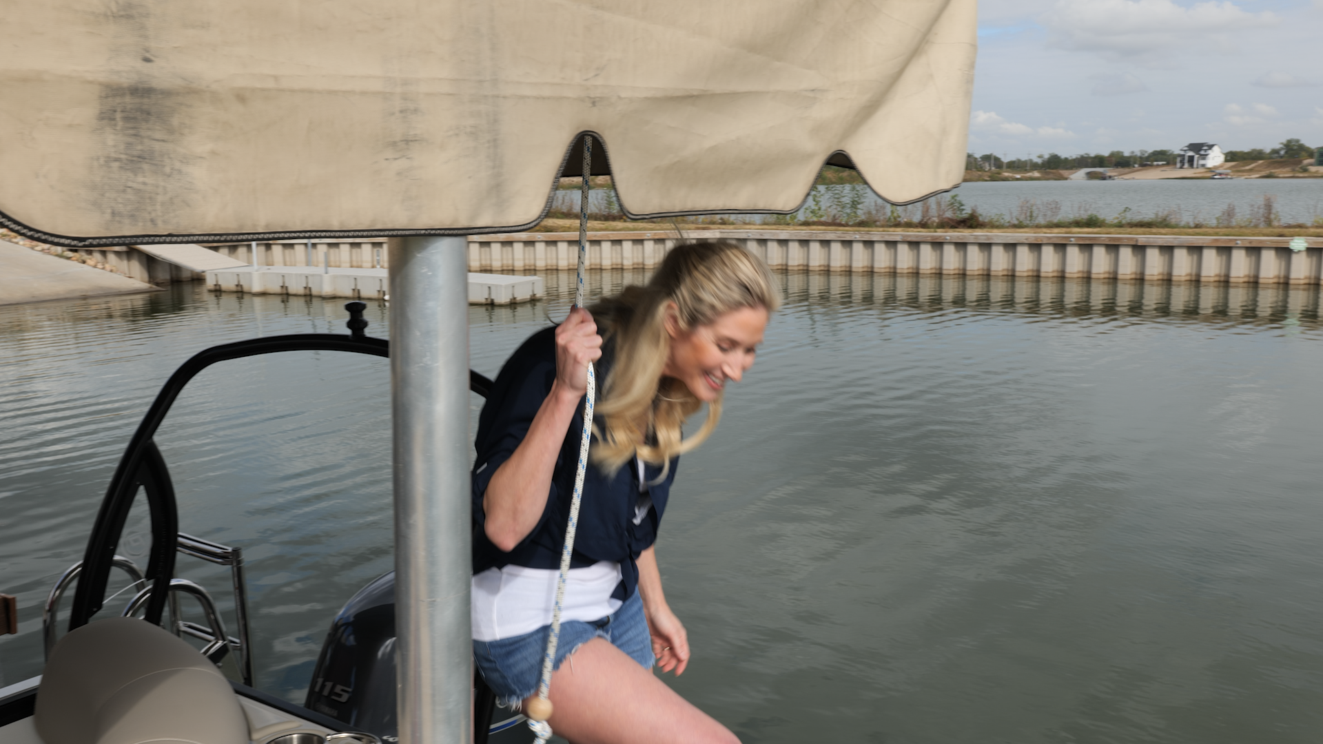 Boat dock safety cable provides stability when boarding or exiting a boat from a boat dock.  